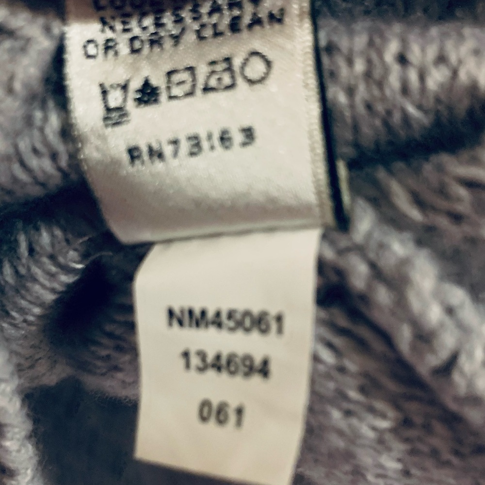 Neiman Marcus Light Gray Sweater with Bow Accents - Picture 10 of 10